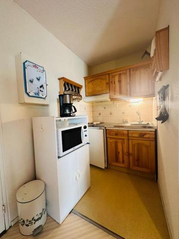 Appartement  2 pièce(s) 31.17 m2  100m Plage