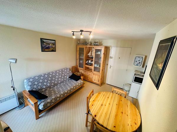 Appartement  2 pièce(s) 31.17 m2  100m Plage
