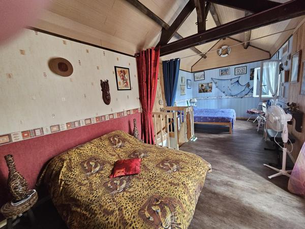 Maison 5 pièces - 234 m²