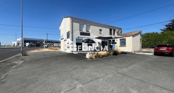 À vendre Local commercial 250 m² - Niort 79000