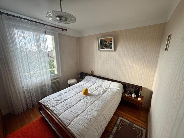 3150 CENON - Maison en pierre de 4 pièces (76m²) avec jardin et garage à vendre !Maison Cenon 4 pièce(s) 77 m2