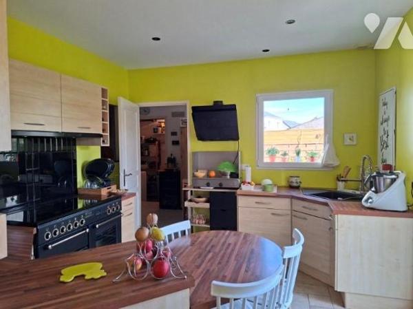 Bon emplacement pour cette maison en parfait état de 118 m2