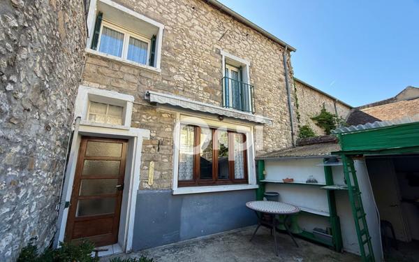 Maison à vendre    3 pièces •  Moret-sur-Loing