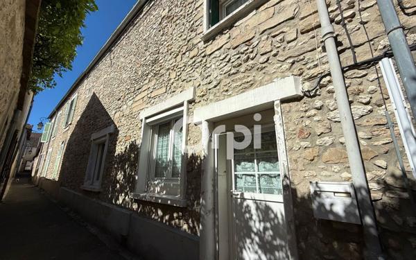 Maison à vendre    3 pièces •  Moret-sur-Loing