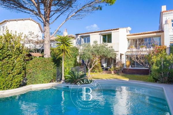 Marseille 7ème, Maison 5 Chambres -  196 m² à vendre