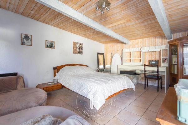 Marseille 7ème, Maison 5 Chambres -  196 m² à vendre