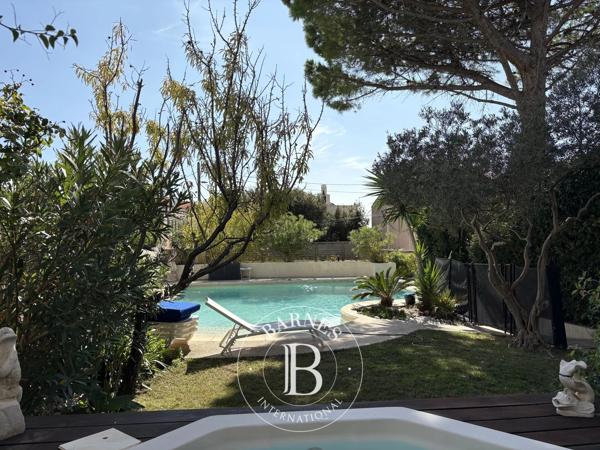 Marseille 7ème, Maison 5 Chambres -  196 m² à vendre