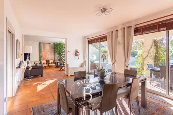 Marseille 7ème, Maison 5 Chambres -  196 m² à vendre