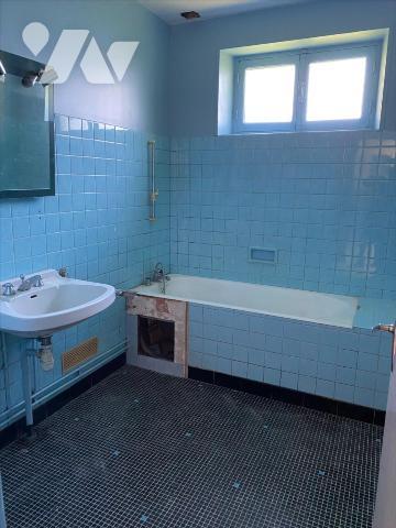 CORPS DE FERME avec  terrain d'environ 4ha8a