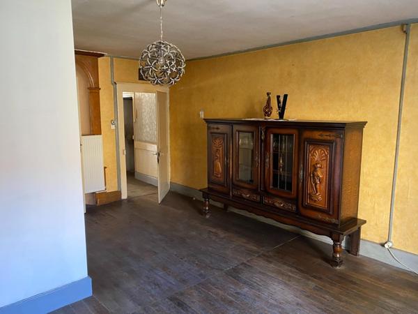 Maison à renover , proche neufchateau