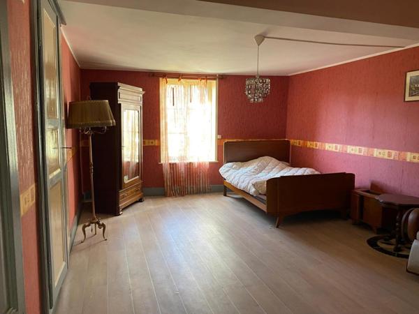 Maison à renover , proche neufchateau