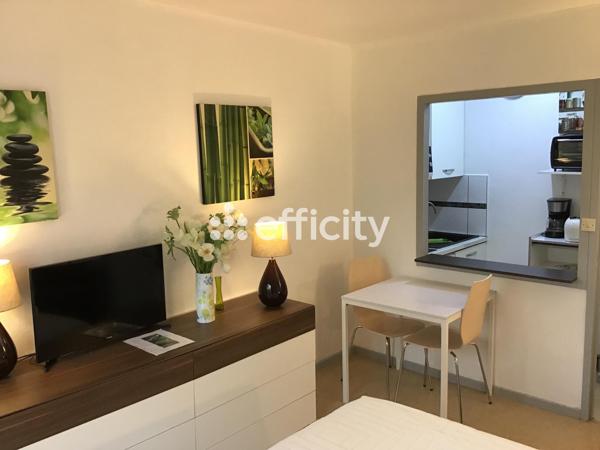 Appartement
         1 pièce
        - 24 m² 71 000 € *
