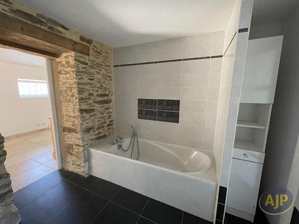 Location maison Fay De Bretagne : 1 250 € - AJP Immobilier Blain