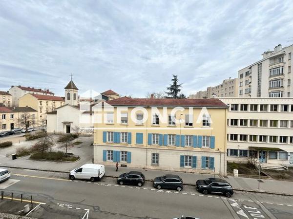 Location Appartement 3 pièces 73.72 m² - 16 RUE SAINT MAURICE Lyon 69008