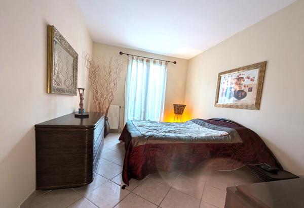 La valentine (13011) Maison 123m², 4 chambres, avec jardin et piscine, dans résidence fermée et sécurisée