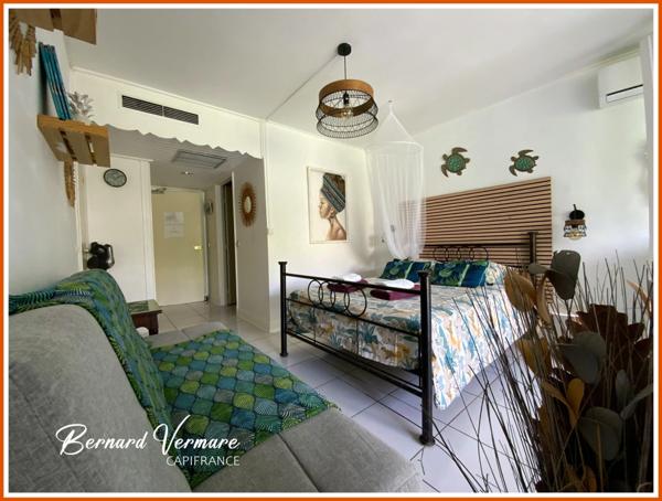 Appartement-studio de 30 m² - Piscine et accès plage.