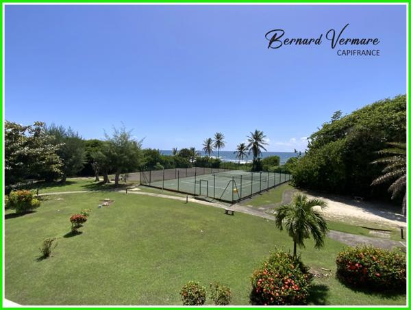 Appartement-studio de 30 m² - Piscine et accès plage.