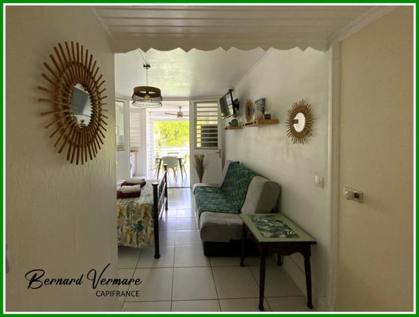 Appartement-studio de 30 m² - Piscine et accès plage.
