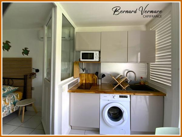 Appartement-studio de 30 m² - Piscine et accès plage.