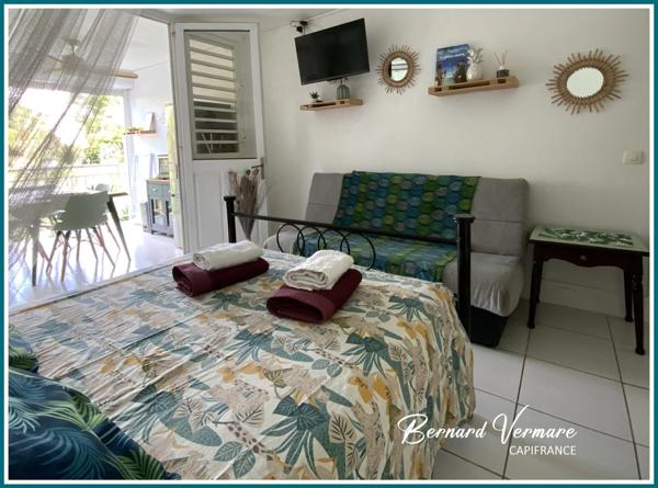 Appartement-studio de 30 m² - Piscine et accès plage.