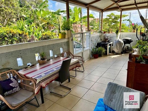 Maison F4 lumineuse, quartier calme avec terrasse et parking