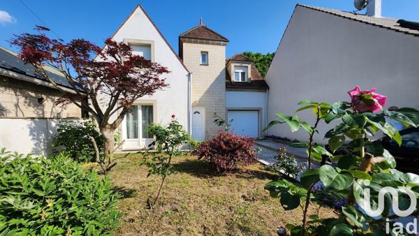 Maison traditionnelle 5 pièces de 96 m² à Ozoir-la-Ferrière (77330)