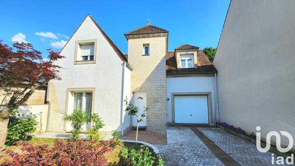 Maison traditionnelle 5 pièces de 96 m² à Ozoir-la-Ferrière (77330)