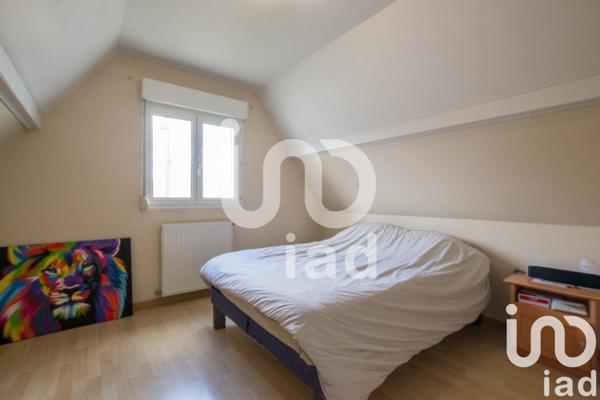 Maison traditionnelle 5 pièces de 96 m² à Ozoir-la-Ferrière (77330)