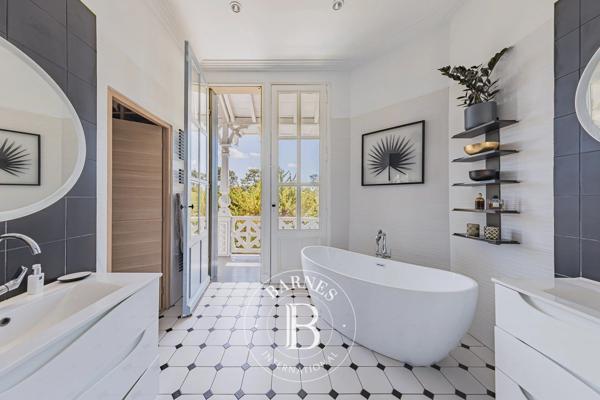 Arcachon, Villa  260 m² à vendre