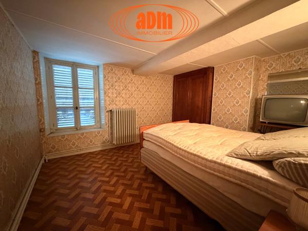 Maison
                                                                                                                                                                                                                                                                                                                        4 pièce(s)                                                                                                                                                                                                          3 chambre(s)                                                                                                                                                                                                          112  m²