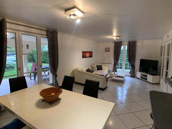 Maison
                                                                                                                                                                                                                                                                                                                        5 pièce(s)                                                                                                                                                                                                          4 chambre(s)                                                                                                                                                                                                          96  m²