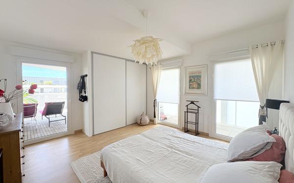 Appartement à vendre    4 pièces • 143,11 m2 La Rochelle
