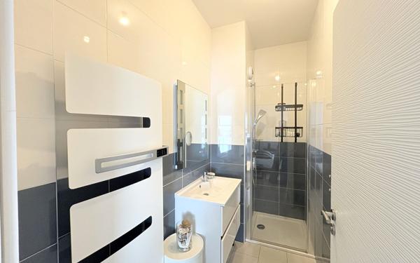 Appartement à vendre    4 pièces • 143,11 m2 La Rochelle