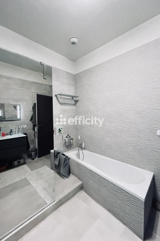 Maison 7 pièces - 160 m² Exclusivité efficity