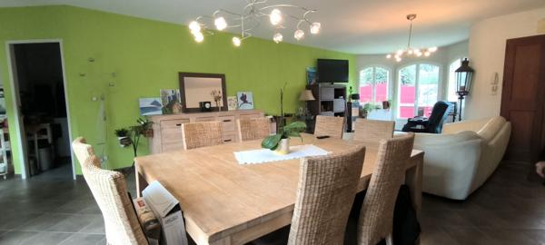 Maison de plain-pied au coeur de Tiercé : 5 pièce(s) 117 m2