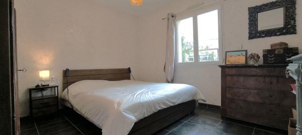 Maison de plain-pied au coeur de Tiercé : 5 pièce(s) 117 m2