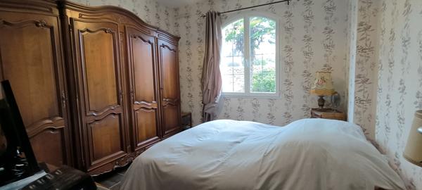 Maison de plain-pied au coeur de Tiercé : 5 pièce(s) 117 m2