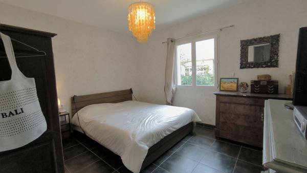 Maison de plain-pied au coeur de Tiercé : 5 pièce(s) 117 m2