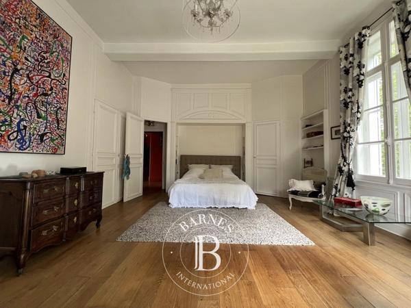 Arras, Hôtel particulier 5 Chambres -  480 m² à vendre