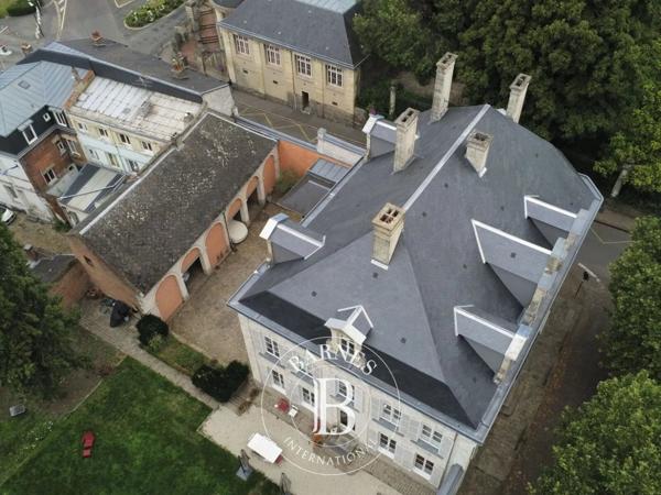 Arras, Hôtel particulier 5 Chambres -  480 m² à vendre