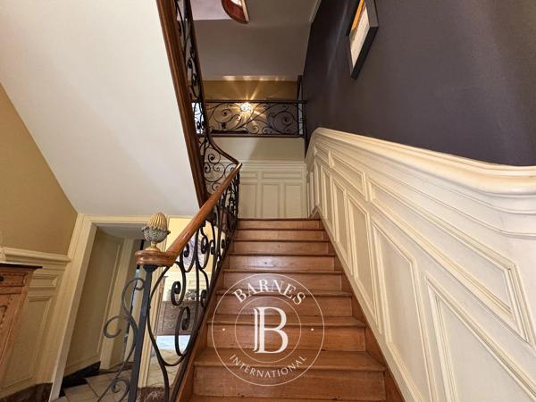 Arras, Hôtel particulier 5 Chambres -  480 m² à vendre