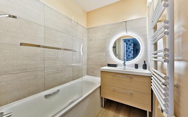 Appartement à vendre    3 pièces • 65,79 m2 Le Plessis-Robinson