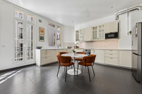 Vente Appartement de luxe Paris 7 8 Pièces 306 m²