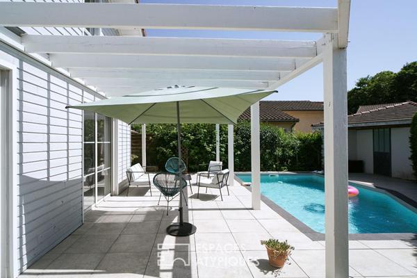 Un écrin contemporain avec piscine en coeur de ville