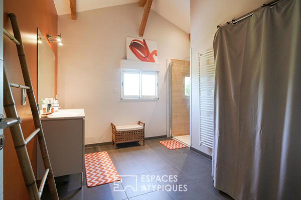 Un écrin contemporain avec piscine en coeur de ville