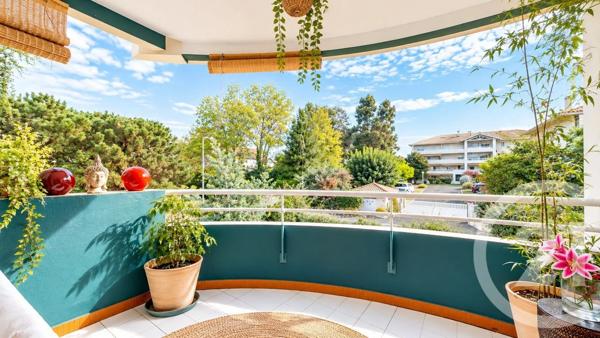 Appartement T1 à vendre  1 pièce - 28,41 m 2   ANGLET  - 64