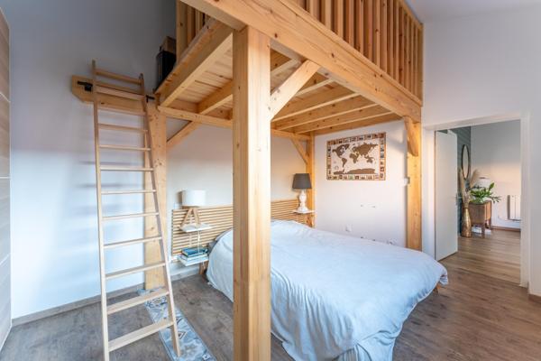 Maison de type arcachonnaise de 105 m2 - 3 chambres, jardin, abri et stationnement privatif