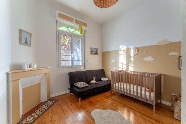 Maison de type arcachonnaise de 105 m2 - 3 chambres, jardin, abri et stationnement privatif