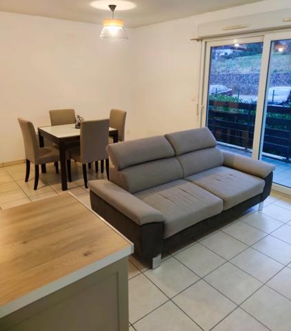 🌿 Très bel appartement T2 lumineux de 43 m² avec balcon et piscine – Thoiry