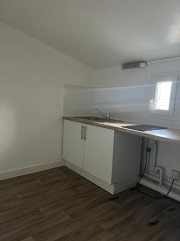 Immeuble
                                                                                                                                                
                                                                                                                                                
                                                                                                                                                
                                                    
                                                                                                                                                                                                                                                                                                                        285  m²                                                                                                                                                                                                         3 etage(s)